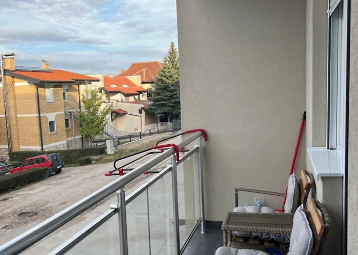 The View アパート ソコバニャ